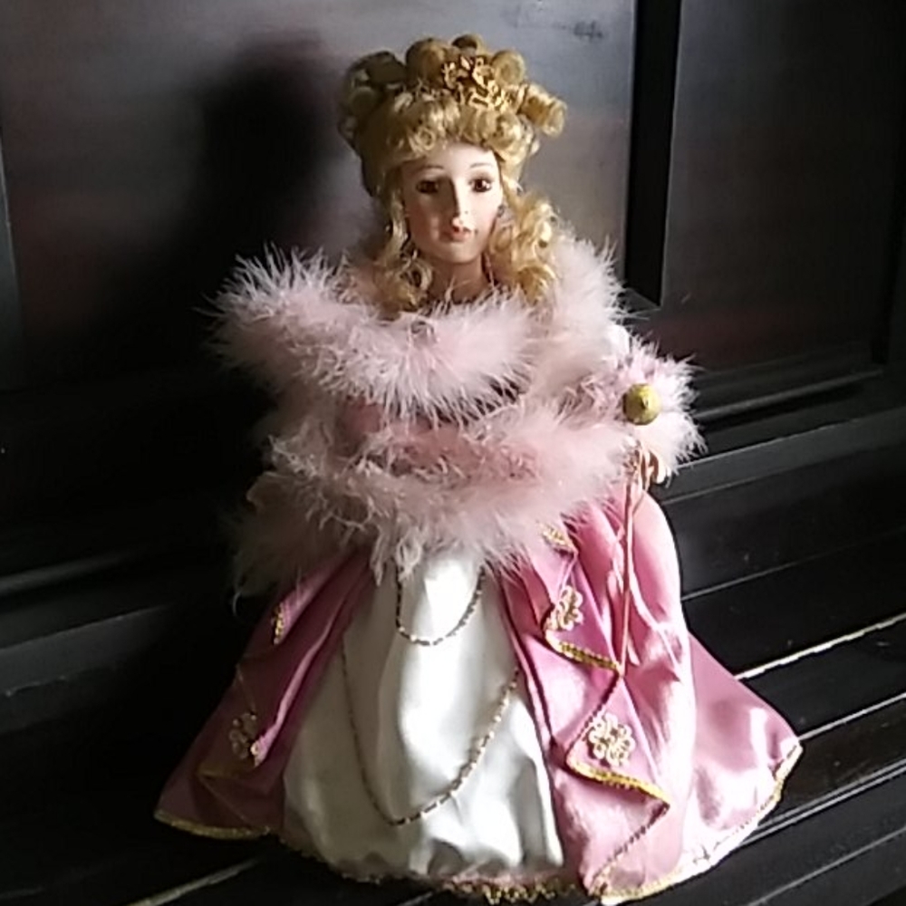 Christina Collection Porcelain Doll Year 2002 16"